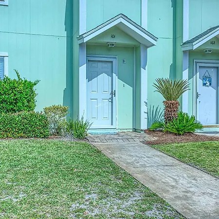 Southbay 101 Completely Remodeled 3 Bedroom Townhome Only 30 Yards From The Beach